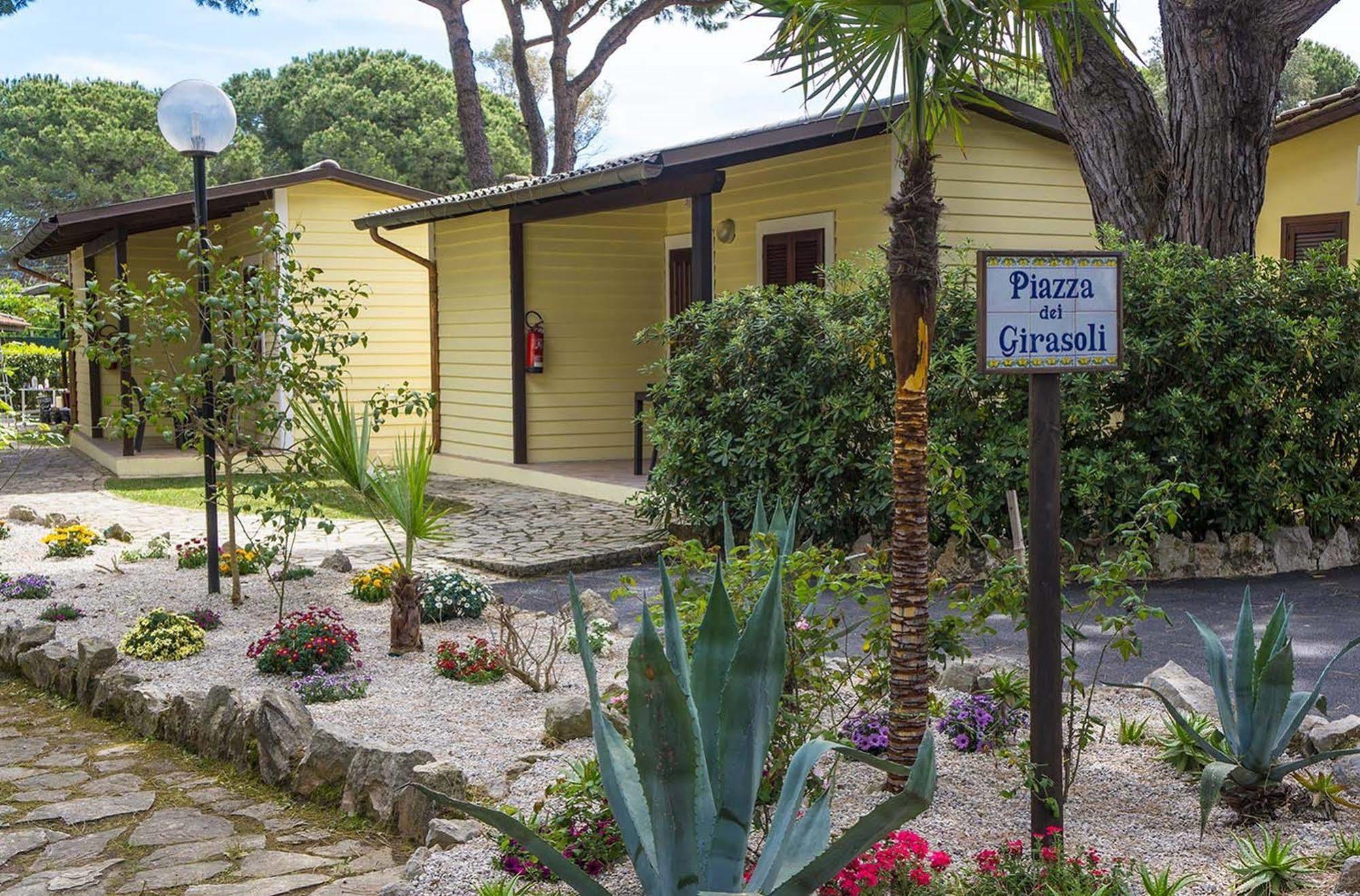 Holiday Village Fondi Exterior foto